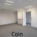 Location de bureau de 984 m² à Bruz - 35170 photo - 3