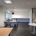 Location de bureau de 96 m² à Ifs - 14123 photo - 3