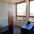 Location de bureau de 1 000 m² à Le Plessis-Belleville - 60330 photo - 3