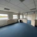 Location de bureau de 323 m² à Lesquin - 59810 photo - 6