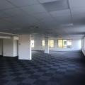 Location de bureau de 446 m² à Saint-Jacques-de-la-Lande - 35136 photo - 3