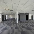 Location de bureau de 2 219 m² à Saint-Priest - 69800 photo - 5