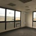 Location de bureau de 173 m² à Vitrolles - 13127 photo - 6