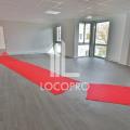 Location de bureau de 479 m² à Vitrolles - 13127 photo - 5