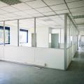 Location de bureau de 951 m² à Vitrolles - 13127 photo - 2