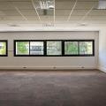 Location de bureau de 133 m² à Voisins-le-Bretonneux - 78960 photo - 6
