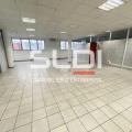 Bureau à vendre de 650 m² à Oullins - 69600 photo - 1