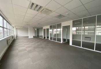 Location bureaux - Proche métro, RER, autoroute et bus  à Alfortville - 94140