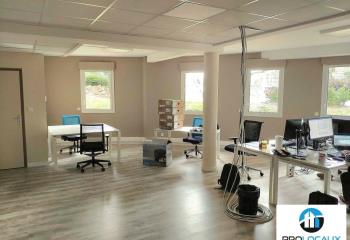 Location bureaux - Proche rocade et gare de Longueau  à Amiens - 80000