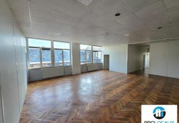 Location bureaux centre-ville - Proche transports en commun  à Amiens - 80000