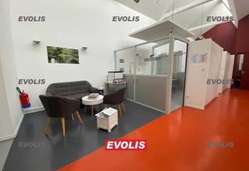 Plateau de bureaux à louer proche autoroutes et bus à  à Amiens - 80000