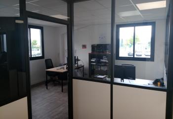 Location bureaux au sein d'une zone d'activités  à Andrézieux-Bouthéon - 42160