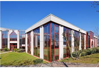Location bureaux - Parc d'affaires Einstein - Proche RER B  à Antony - 92160