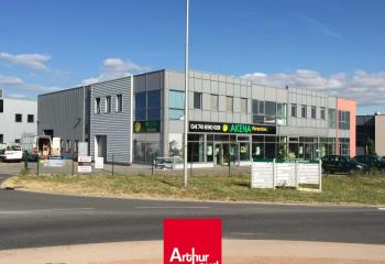 Bureaux à louer - Proche A6, gare et aéroport  à Arnas - 69400
