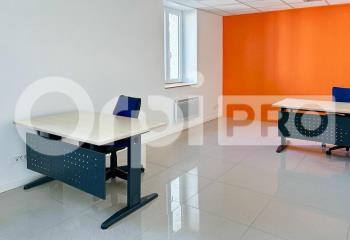 Location de bureau proche de nombreuses zones commerciales  à Arras - 62000