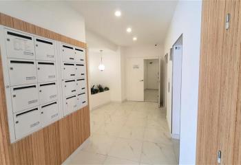 Location bureaux, proche gare, 24 parkings en sous-sol  à Asnières-sur-Seine - 92600