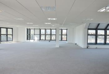 Location bureaux, proche gare, immeuble moderne  à Asnières-sur-Seine - 92600