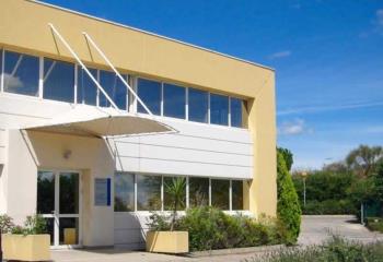 Location bureaux - Proche gare, autoroute A9/A709 et golf Massane  à Baillargues - 34670