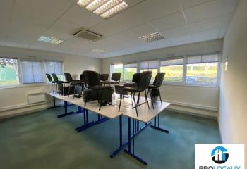 Location bureaux - Proche axes routiers et zone commerciale  à Beauvais - 60000