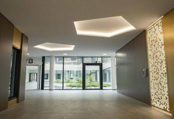 Location bureaux - Proximité Gare TGV Champagne-Ardenne  à Bezannes - 51430