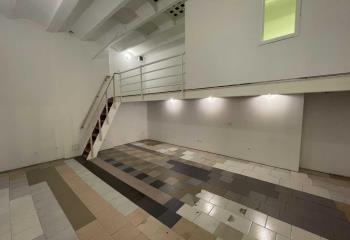 Location bureaux - Proche La Poste et transports en commun