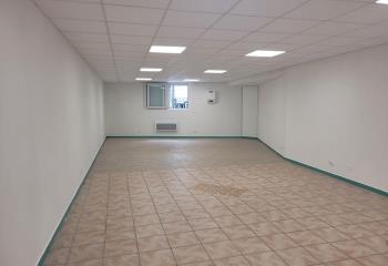 Bureau à louer - Proche gare et aéroport  à Biarritz - 64200