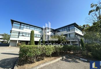 Location bureaux Sophia Antipolis - Proche Saint-Philippe et commerces  à Biot - 06410