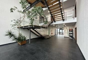 Location bureaux - Proche Tram Hoenheim Gare et Autoroute A4  à Bischheim - 67800