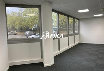 Bureaux à louer - Proche aéroport, rocade et tram  à Blagnac - 31700