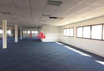 Location bureaux - Proche aéroport, tramway et D902  à Blagnac - 31700