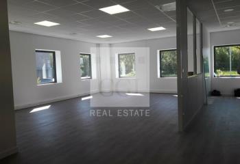 Location bureaux - Proche D20 et A42  à Blyes - 01150
