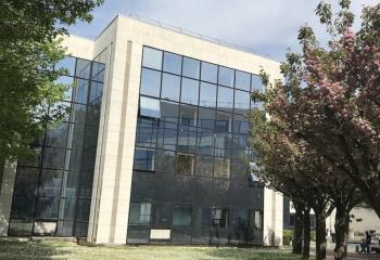 Location bureaux - Proche RER A et A15  à Boisemont - 95000