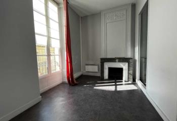 Location bureaux à - Triangle d'Or - Accès transports en commun