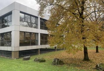 Location bureaux Lac - Proche tram et autoroute  à Bordeaux - 33000