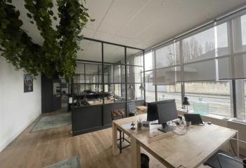 Location bureaux - Proche Cité du Vin et Tram B  à Bordeaux - 33000