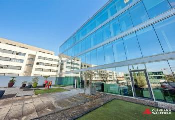 Bureaux à louer - Place Ravezies, proche Rocade et Tram C  à Bordeaux - 33000
