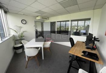 Location bureaux au pied du nouveau pont Simone Veil  à Bordeaux - 33000