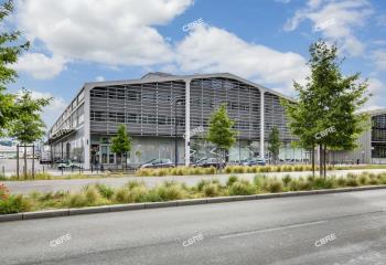 Location bureaux - Proche Tramway, Gare et Aéroport  à Bordeaux - 33000