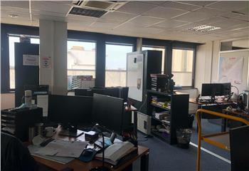 Location bureaux centre-ville - Proche commerces, parkings, restaurants