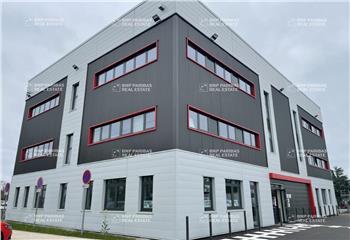 Location bureaux - Proche aéroport, parking sécurisé  à Bouguenais - 44340