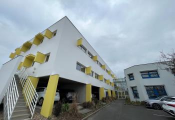Location bureaux - Proche Nantes et accès rapide  à Bouguenais - 44340