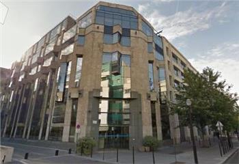 Location bureaux - Proche métro lignes 9 et 10