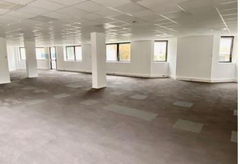 Location bureaux, proche métro Marcel-Sembat, immeuble moderne PMR  à Boulogne-Billancourt - 92100