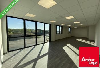 Location bureaux - Proche autoroute et zone d'activité  à Bourg-lès-Valence - 26500