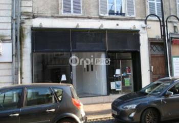 Bureaux à la location sur axe passant au centre ville de  à Bourges - 18000