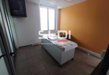 Location bureaux - Proche gare et autoroute  à Bourgoin-Jallieu - 38300