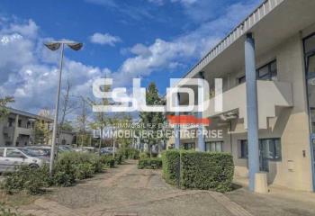 Location bureaux - Parc d'activités du Chêne, proche tramway et axes routiers  à Bron - 69500