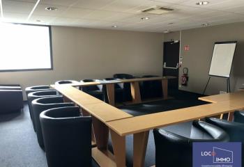Surface de bureaux à la location avec bonne accessibilité à  à Bruges - 33520