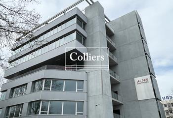 Location de bureaux - dans le premier bâtiment de Bordeaux Lac  à Bruges - 33520