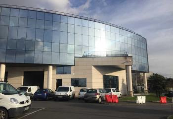 Location bureaux - Proche autoroute A4 et RER  à Bry-sur-Marne - 94360